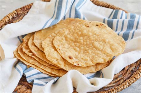 traditional indian chapati images.